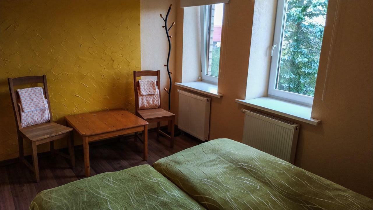 Prie Upes Pensionat Kunioniai Exteriör bild